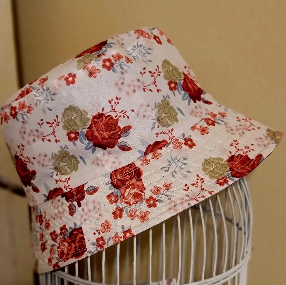 🌸 Pink Floral Bucket Hat - Reversable For Two Looks - Picture 3 of 4